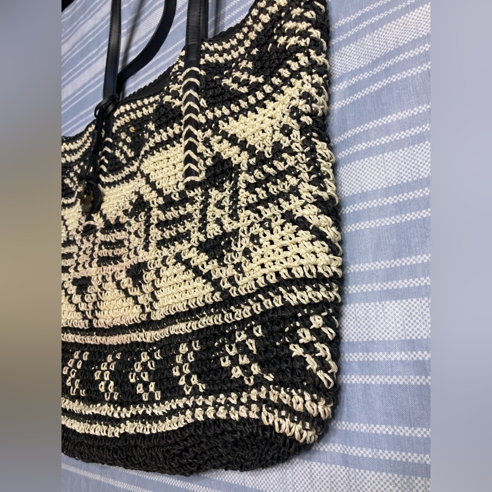 💛TODAY***$17***RARE Vintage Lucky Brand woven paper tote bag. - Picture 7 of 8